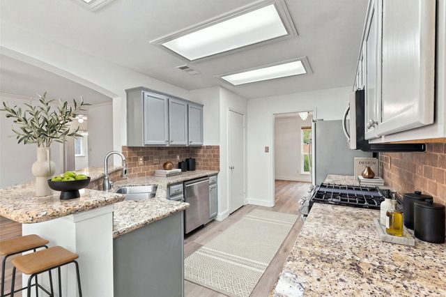 1431 W Welsford Drive, Spring, TX 77386