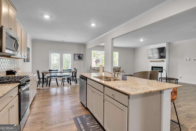 90 Thompson Drive, Dallas, GA 30132