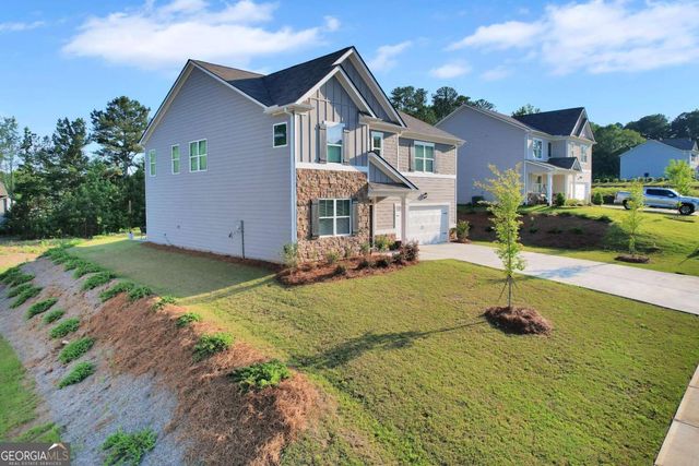 90 Thompson Drive, Dallas, GA 30132
