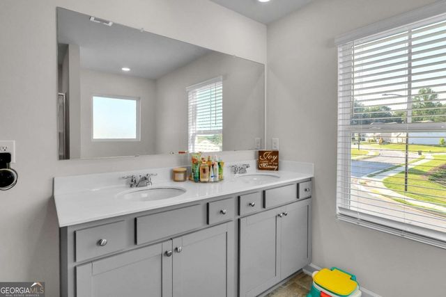 90 Thompson Drive, Dallas, GA 30132
