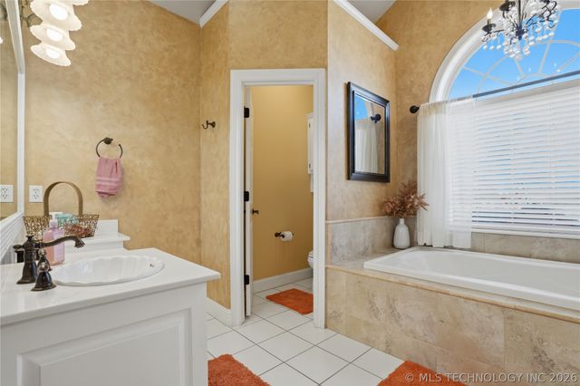 4210 Eagle Crest, Muskogee, OK 74401