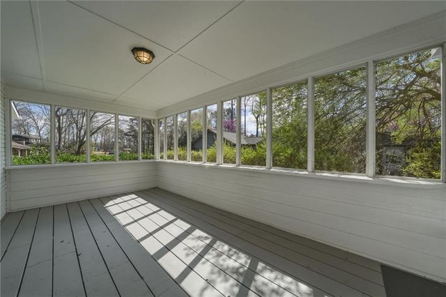 141 Lake Somerset NW Crest, Marietta, GA 30064