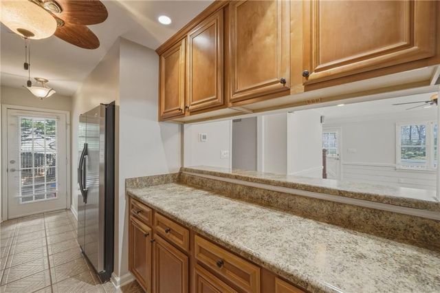 141 Lake Somerset NW Crest, Marietta, GA 30064