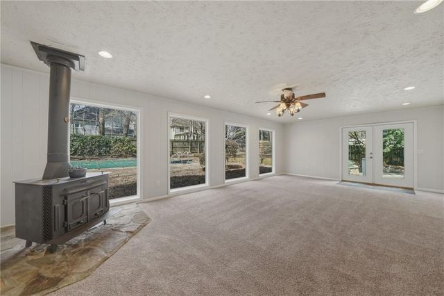 141 Lake Somerset NW Crest, Marietta, GA 30064