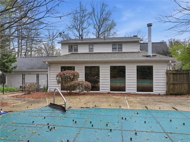 141 Lake Somerset NW Crest, Marietta, GA 30064