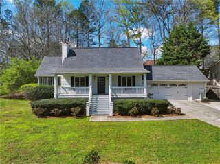 141 Lake Somerset NW Crest, Marietta, GA 30064