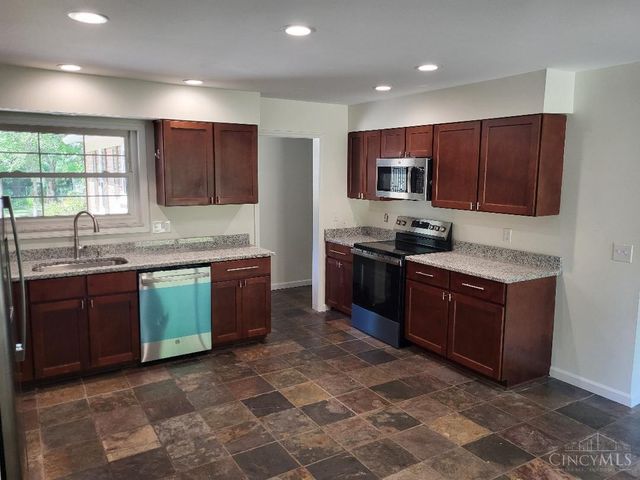 2536 Ranchvale Drive, Cincinnati, OH 45230