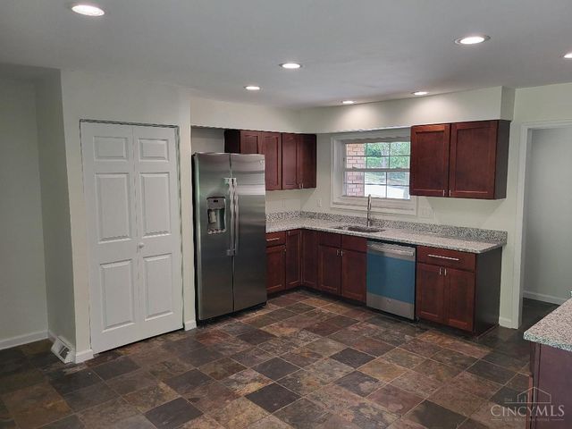 2536 Ranchvale Drive, Cincinnati, OH 45230