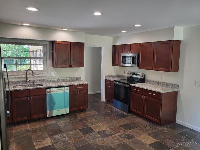 2536 Ranchvale Drive, Cincinnati, OH 45230
