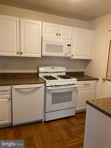 2715 ADAMS CT, North Wales, PA 19454