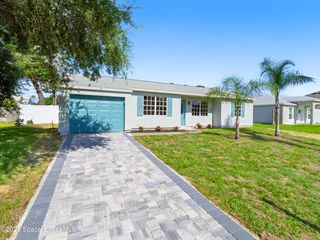 138 Aviation Avenue NE, Palm Bay, FL 32907