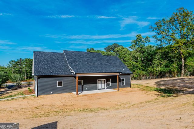 1420 Gunters Mill Road, Byron, GA 31008