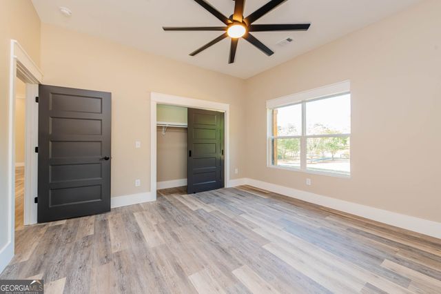 1420 Gunters Mill Road, Byron, GA 31008