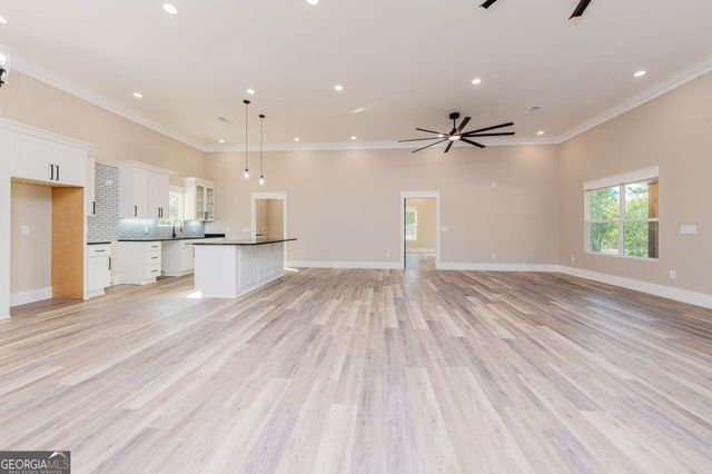 1420 Gunters Mill Road, Byron, GA 31008