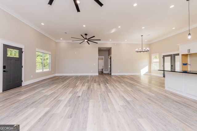 1420 Gunters Mill Road, Byron, GA 31008