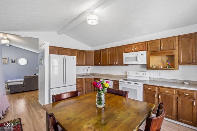 1421 Michigan Road, Franklin, IN 46131