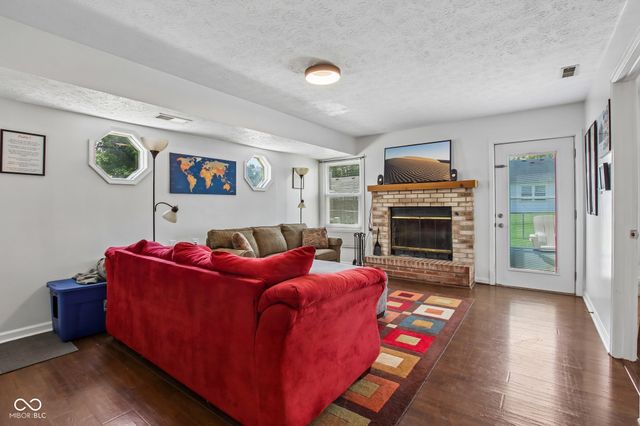 1421 Michigan Road, Franklin, IN 46131