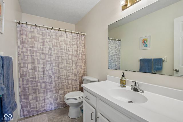 1421 Michigan Road, Franklin, IN 46131