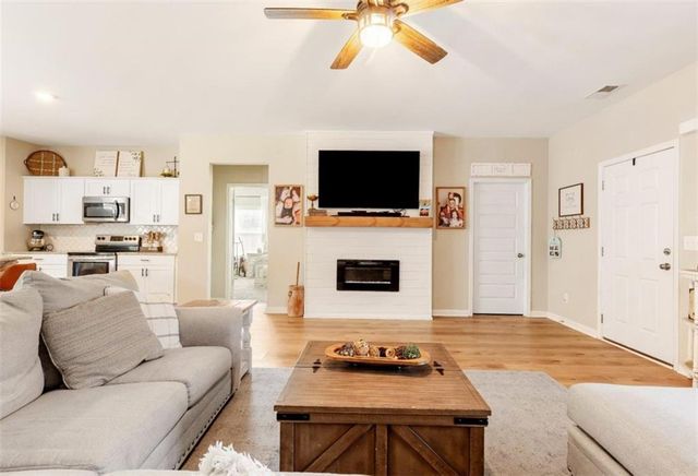 99 Autumn Drive, Bremen, GA 30110