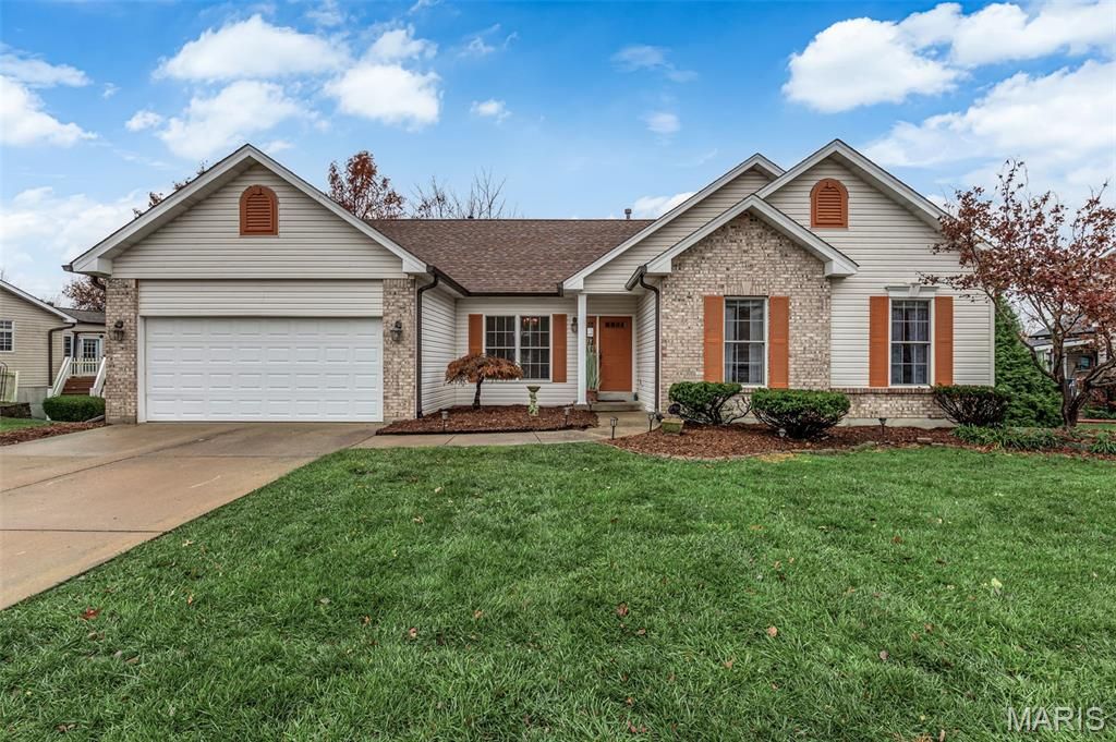 119 Courtfield Drive, O'fallon, MO 63366