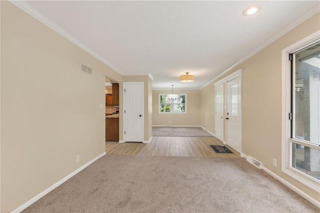6512 NW Quail Run Drive, Kansas City, MO 64152