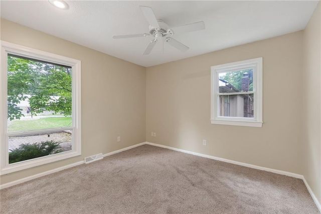 6512 NW Quail Run Drive, Kansas City, MO 64152