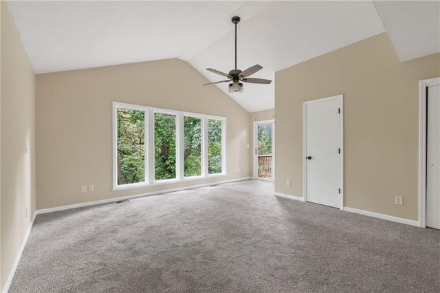 6512 NW Quail Run Drive, Kansas City, MO 64152