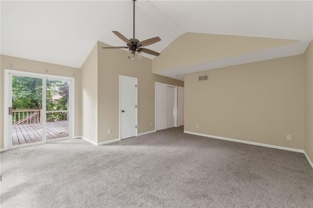 6512 NW Quail Run Drive, Kansas City, MO 64152