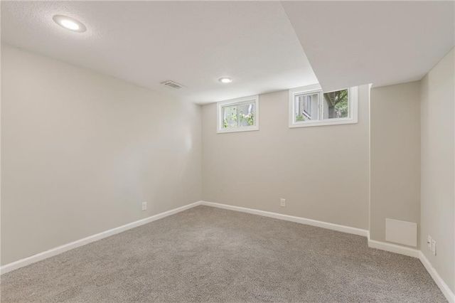 6512 NW Quail Run Drive, Kansas City, MO 64152