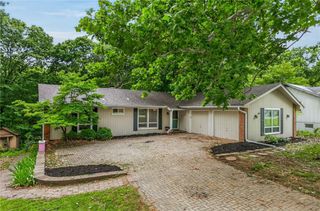 6512 NW Quail Run Drive, Kansas City, MO 64152