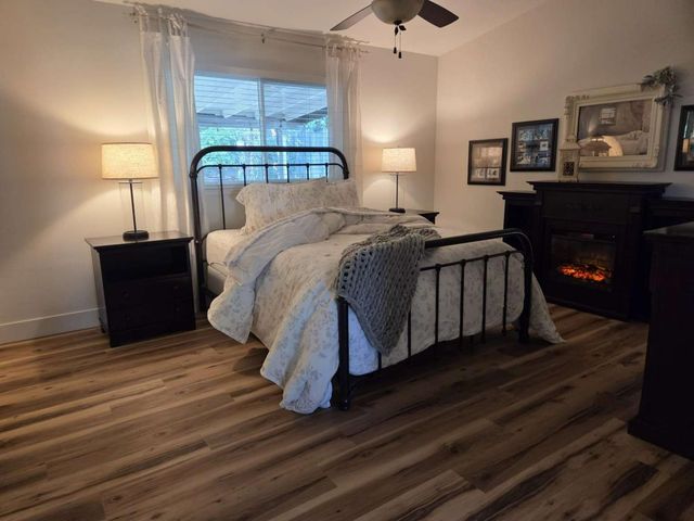 8328 Canyon Oak Dr, Citrus Heights, CA 95610