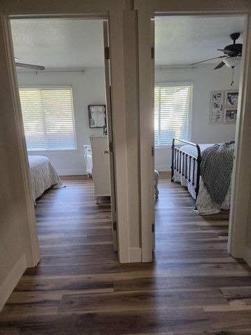 8328 Canyon Oak Dr, Citrus Heights, CA 95610