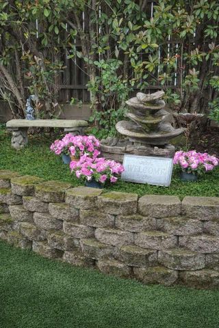 8328 Canyon Oak Dr, Citrus Heights, CA 95610