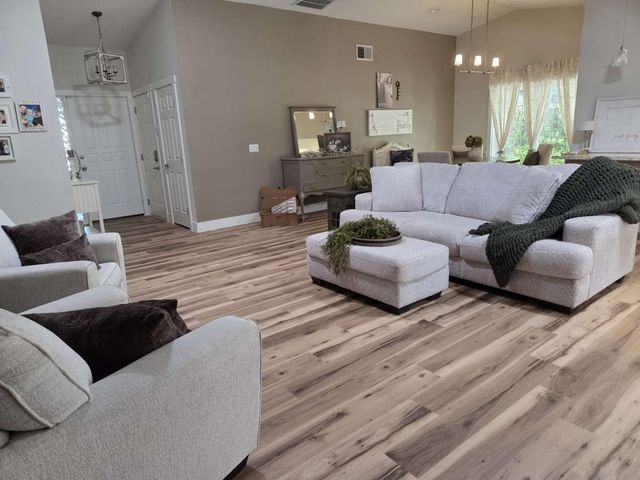 8328 Canyon Oak Dr, Citrus Heights, CA 95610