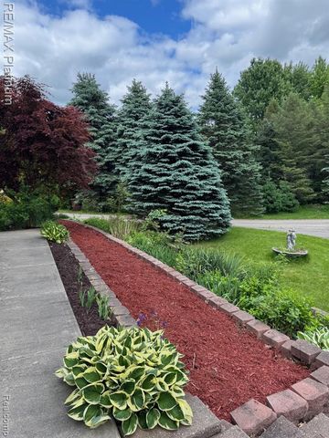 5245 Fleming Road, Fowlerville, MI 48836