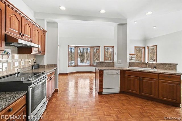 5245 Fleming Road, Fowlerville, MI 48836