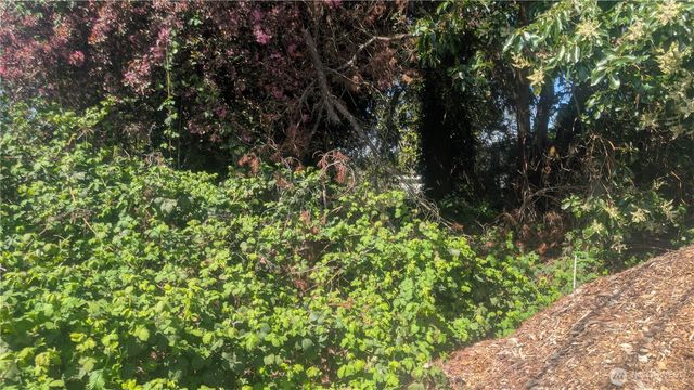 5263 21St Avenue SW, Seattle, WA 98106