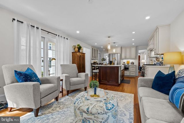 22 E PENN ST, Newtown, PA 18940