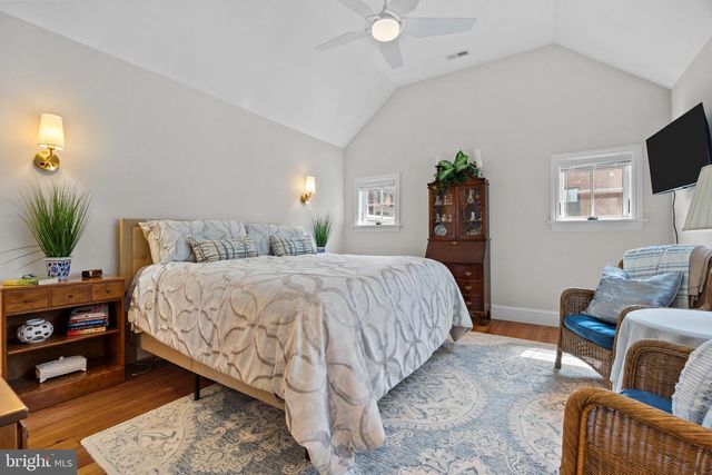 22 E PENN ST, Newtown, PA 18940