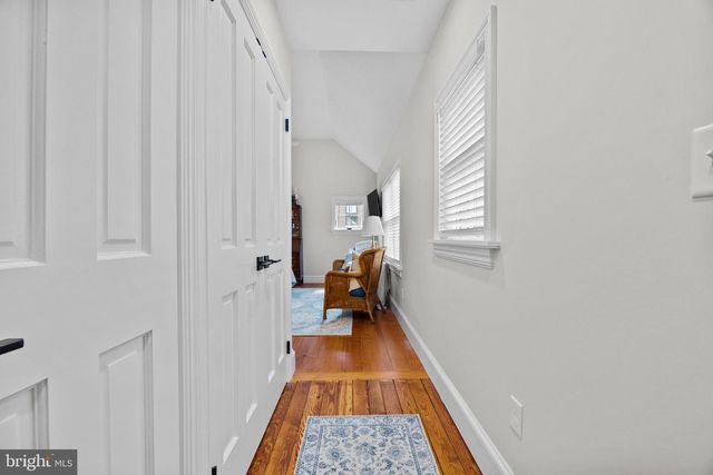 22 E PENN ST, Newtown, PA 18940