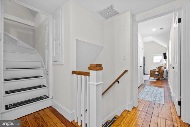 22 E PENN ST, Newtown, PA 18940