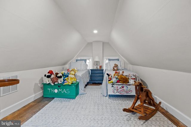 22 E PENN ST, Newtown, PA 18940