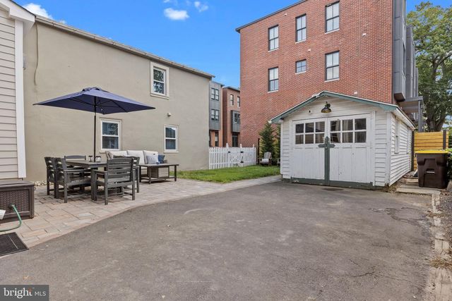 22 E PENN ST, Newtown, PA 18940