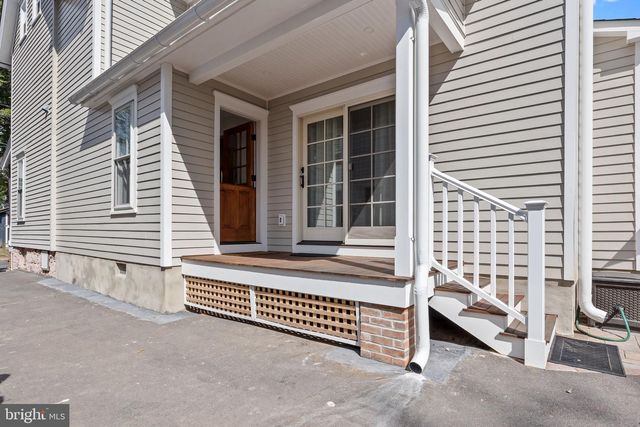 22 E PENN ST, Newtown, PA 18940