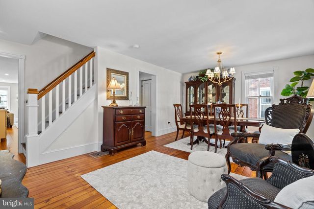 22 E PENN ST, Newtown, PA 18940