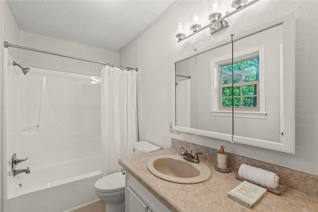 125 Harrell Street, Gun Barrel City, TX 75156