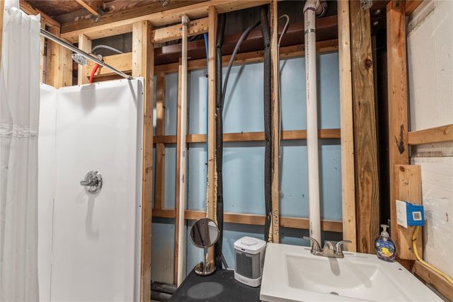 125 Harrell Street, Gun Barrel City, TX 75156