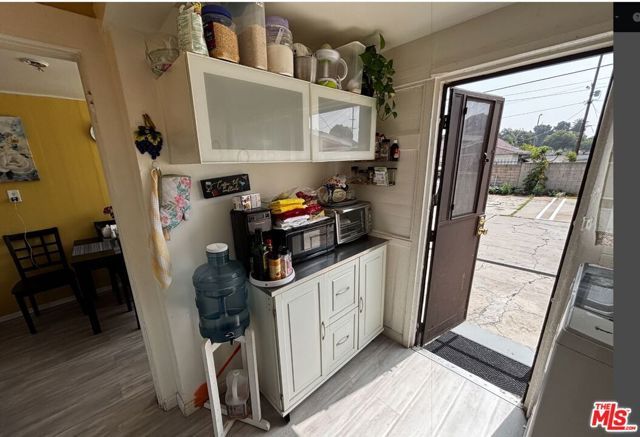 1678 Roosevelt Avenue, Los Angeles, CA 90006