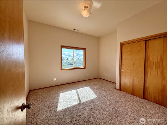 1160 Greenview Avenue SW, Ocean Shores, WA 98569