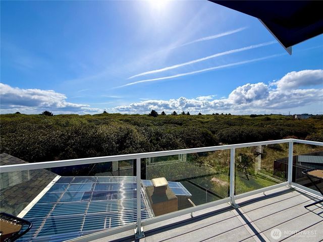 1160 Greenview Avenue SW, Ocean Shores, WA 98569